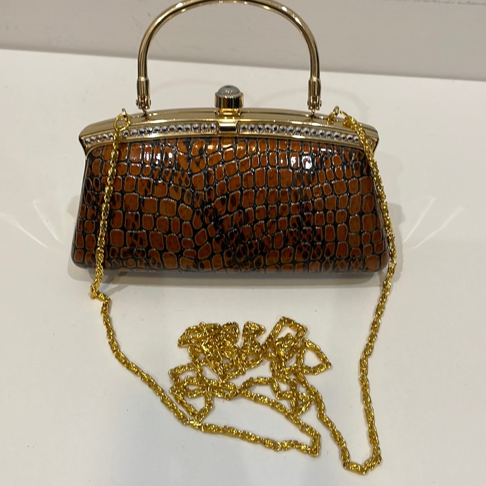 Vintage purse.  Small granny purse.